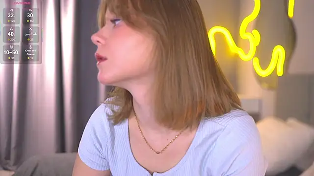 Snapshot of lorapalmerry chatting on 10-30-25, 02:51 lorapalmerry online show from 10-30-25, 02:51