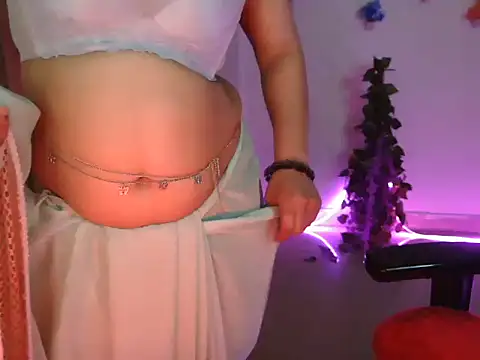 Snapshot of Royal_zara chatting on 10-31-25, 05:47 Royal zara online show from 10-31-25, 05:47