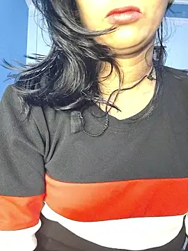 Snapshot of Janu-hasena chatting on 01-13-26, 01:22 Janu-hasena online show from 01-13-26, 01:22