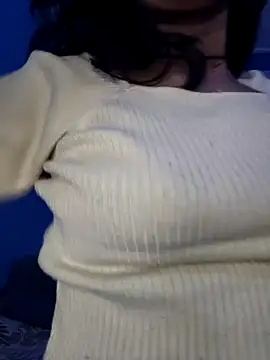 Snapshot of Janu-hasena chatting on 01-17-26, 05:23 Janu-hasena online show from 01-17-26, 05:23