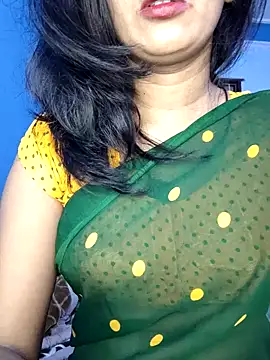 Snapshot of Janu-hasena chatting on 02-11-26, 11:48 Janu-hasena online show from 02-11-26, 11:48