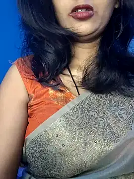 Snapshot of Janu-hasena chatting on 02-24-26, 02:31 Janu-hasena online show from 02-24-26, 02:31