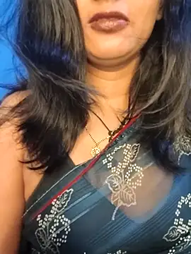 Snapshot of Janu-hasena chatting on 04-12-26, 05:07 Janu-hasena online show from 04-12-26, 05:07