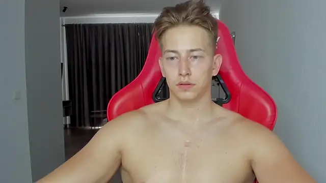 Snapshot of find0m_master chatting on 10-21-25, 03:57 find0m master online show from 10-21-25, 03:57