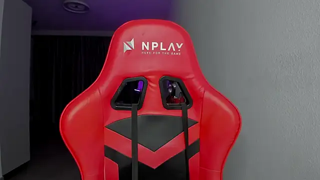 Snapshot of find0m_master chatting on 11-06-25, 10:21 find0m master online show from 11-06-25, 10:21