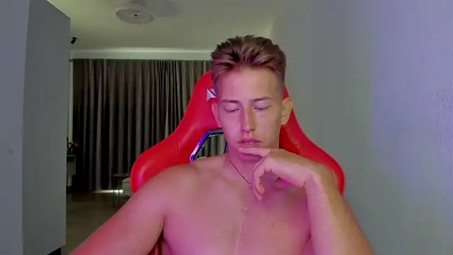 Snapshot of find0m_master chatting on 11-11-25, 12:38 find0m master online show from 11-11-25, 12:38