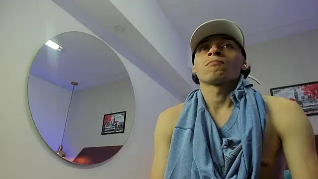 Snapshot of nicollandjhon chatting on 11-26-25, 02:01 nicollandjhon online show from 11-26-25, 02:01