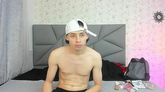 Snapshot of nicollandjhon chatting on 01-14-26, 11:05 nicollandjhon online show from 01-14-26, 11:05