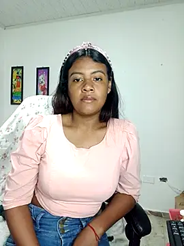 Snapshot of vannesitha25 chatting on 10-09-25, 02:59 vannesitha25 online show from 10-09-25, 02:59