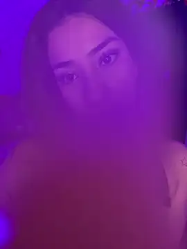 Snapshot of Kiim_Owens chatting on 11-23-25, 07:13 Kiim Owens online show from 11-23-25, 07:13