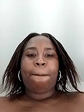 Snapshot of NaomiGrace_ chatting on 10-19-25, 11:22 NaomiGrace online show from 10-19-25, 11:22