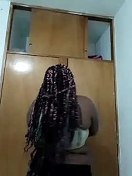 Snapshot of NaomiGrace_ chatting on 10-24-25, 10:55 NaomiGrace online show from 10-24-25, 10:55