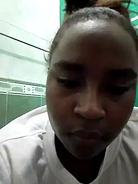 Snapshot of NaomiGrace_ chatting on 11-21-25, 05:06 NaomiGrace online show from 11-21-25, 05:06