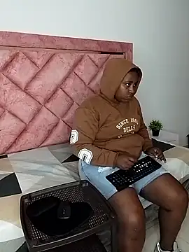 Snapshot of NaomiGrace_ chatting on 11-24-25, 10:59 NaomiGrace online show from 11-24-25, 10:59