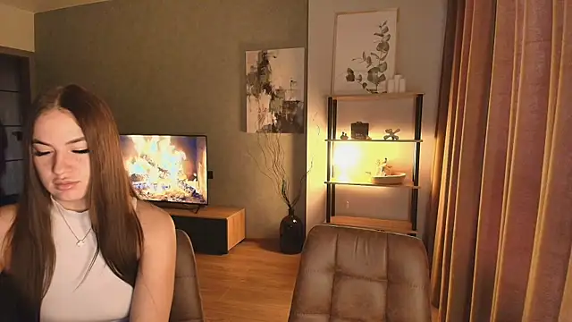 MayaGlow online show from 12-05-25, 05:27