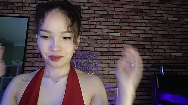 Snapshot of saya_li1 chatting on 11-09-25, 10:08 saya li1 online show from 11-09-25, 10:08