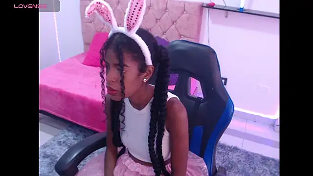 thianahorny online show from 10-16-25, 12:28