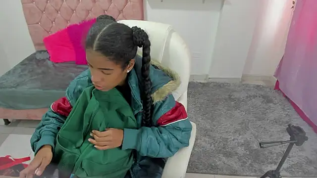 thianahorny online show from 02-02-26, 02:16