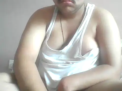 hotboy78624 online show from 01-06-26, 08:07