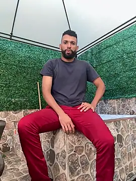 Snapshot of onlymen2025 chatting on 10-15-25, 07:47 onlymen2025 online show from 10-15-25, 07:47