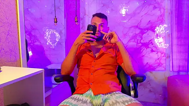 Snapshot of onlymen2025 chatting on 11-13-25, 08:30 onlymen2025 online show from 11-13-25, 08:30