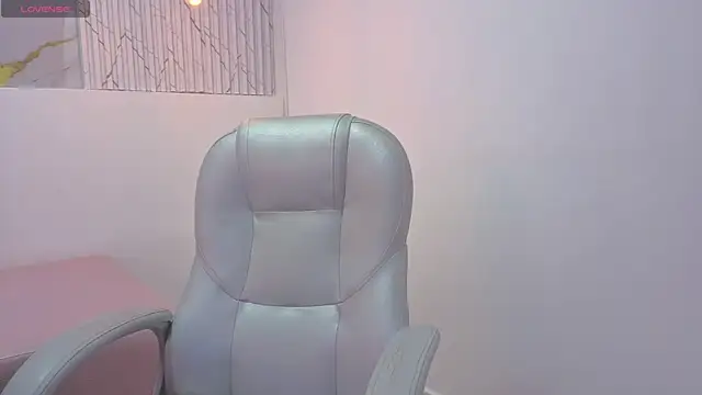 Snapshot of onlymen2025 chatting on 11-22-25, 08:41 onlymen2025 online show from 11-22-25, 08:41