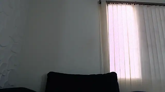 ChloeeRosse online show from 10-09-25, 11:41