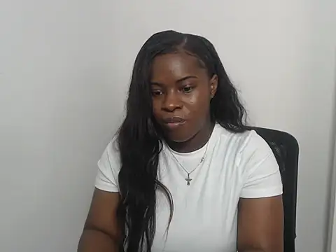 MiaFoxx7 online show from 10-07-25, 08:28