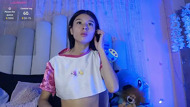 SweetRenata  online show from 02-17-26, 12:34