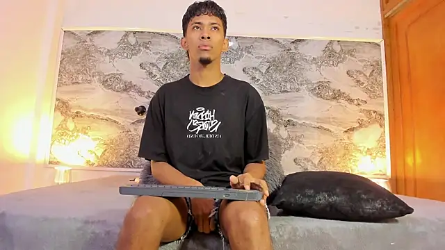 Ethan thouse online show from 10-15-25, 03:06