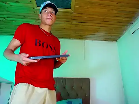 VeryHotGill online show from 10-12-25, 01:48