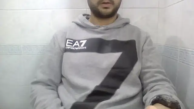 Snapshot of sci69 chatting on 02-12-26, 02:01 sci69 online show from 02-12-26, 02:01