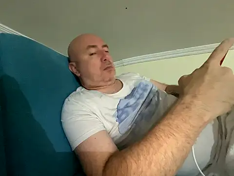 Snapshot of OLDMAN1978 chatting on 10-09-25, 01:36 OLDMAN1978 online show from 10-09-25, 01:36