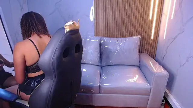 Kendall rossii  online show from 11-14-25, 11:46