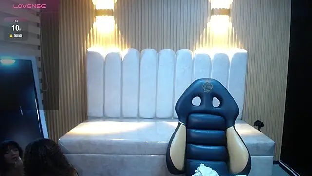 Kendall rossii  online show from 11-21-25, 02:54