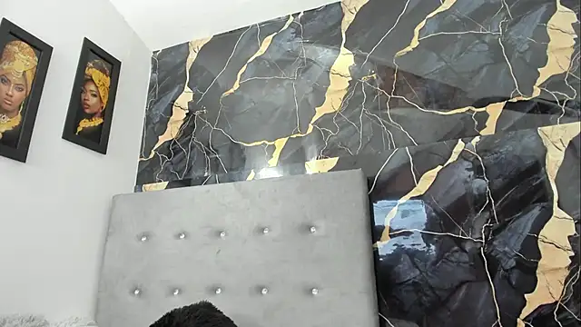 Snapshot of Aisha_Saleh chatting on 11-29-25, 07:17 Aisha Saleh online show from 11-29-25, 07:17