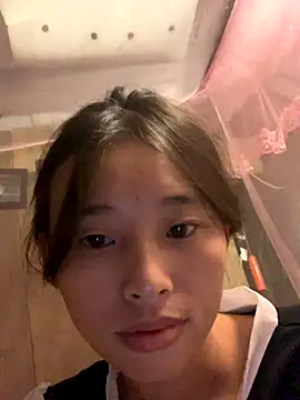 Han-han123 online show from 10-30-25, 08:53