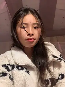 Han-han123 online show from 11-23-25, 10:20