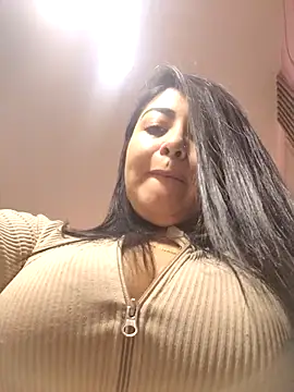 Victoria Jonhss online show from 10-23-25, 04:28