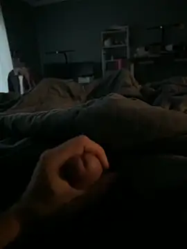 Snapshot of Beastyfuck chatting on 02-15-26, 12:25 Beastyfuck online show from 02-15-26, 12:25