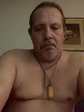 Snapshot of Toskito chatting on 10-17-25, 10:12 Toskito online show from 10-17-25, 10:12