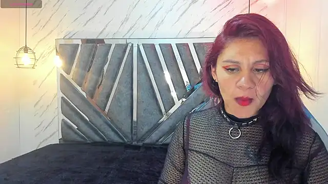  TiffanyDoll  online show from 10-11-25, 07:23