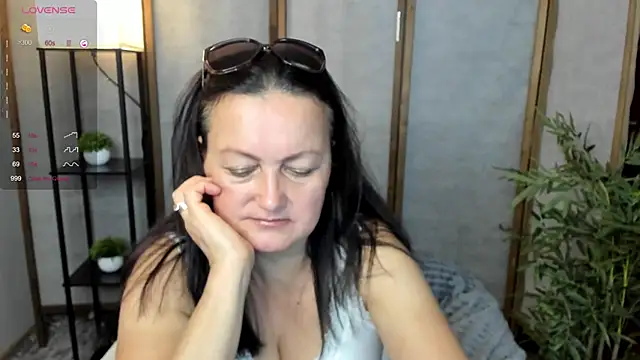 Snapshot of hottyannaa chatting on 10-20-25, 02:34 hottyannaa online show from 10-20-25, 02:34