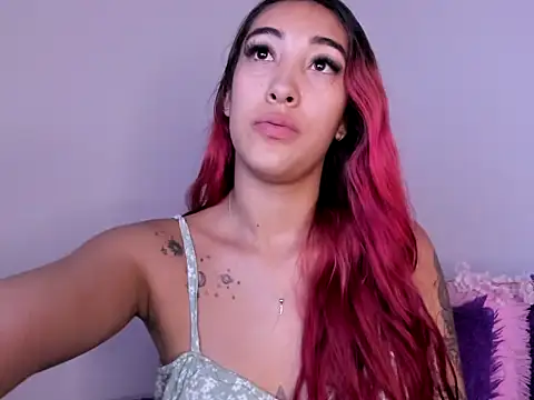 Snapshot of HeidyRousse chatting on 11-14-25, 09:41 HeidyRousse online show from 11-14-25, 09:41