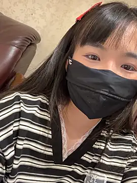 Snapshot of Ha_2660 chatting on 11-18-25, 04:33 Ha 2660 online show from 11-18-25, 04:33