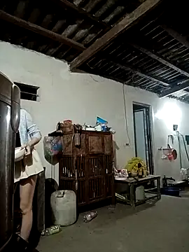 Snapshot of sipy- chatting on 10-18-25, 10:32 sipy- online show from 10-18-25, 10:32