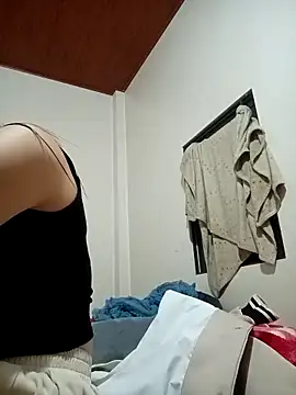 Snapshot of sipy- chatting on 11-05-25, 11:54 sipy- online show from 11-05-25, 11:54