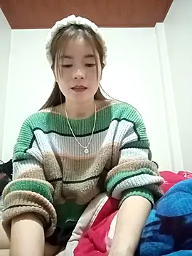 Snapshot of sipy- chatting on 11-13-25, 01:15 sipy- online show from 11-13-25, 01:15