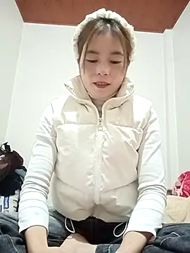 Snapshot of sipy- chatting on 11-22-25, 11:04 sipy- online show from 11-22-25, 11:04