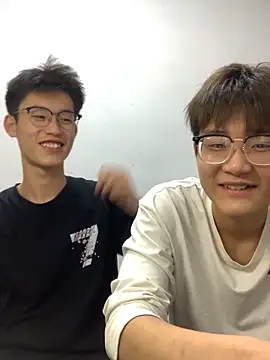 Snapshot of KK-cuteboy chatting on 10-11-25, 12:36 KK-cuteboy online show from 10-11-25, 12:36